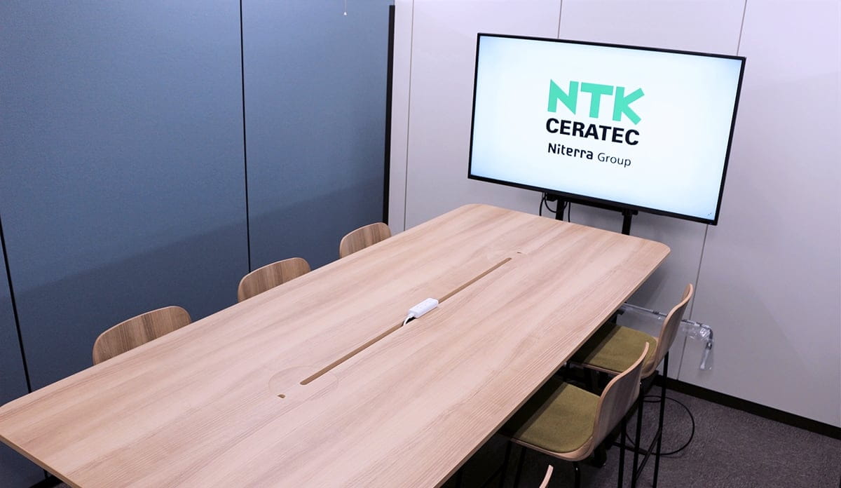 仙台工場の打ち合わせ室